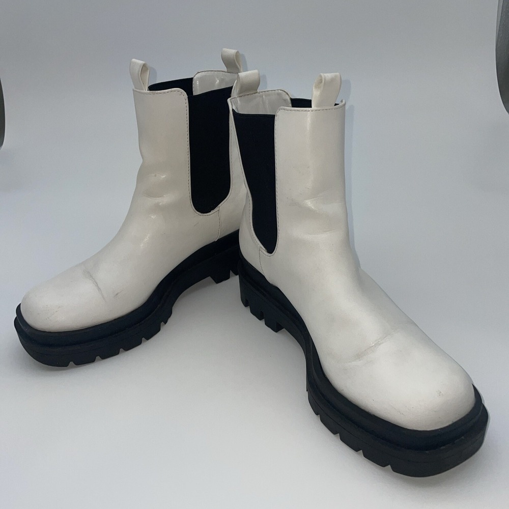 ZBY Women White Faux Leather Kora Lug Sole Chelsea Boots 8